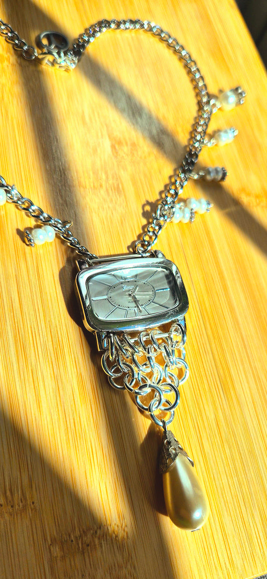 Lost Hour Pearl Chain Necklace